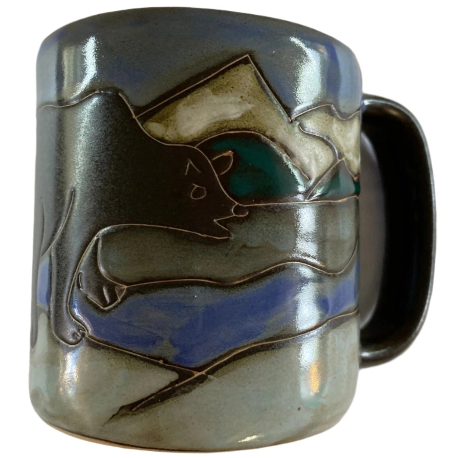 Stoneware mug with bear design.